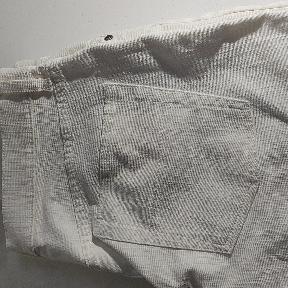 LL Bean Jeans - Picture 9 of 9
